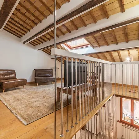 1 Bd 1 Ba Spanish Steps Penthouse Rome