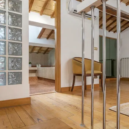 1 Bd 1 Ba Spanish Steps Penthouse Apartment *