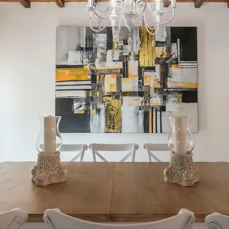 1 Bd 1 Ba Spanish Steps Penthouse Apartment *