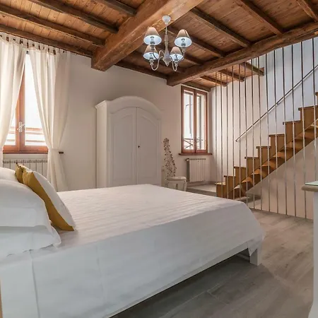 1 Bd 1 Ba Spanish Steps Penthouse Apartment *